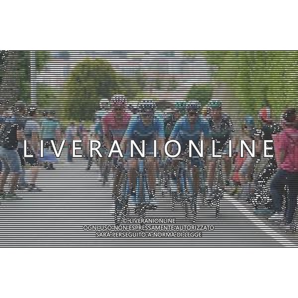 26-05-2019 Giro D\'italia; Tappa 15 Ivrea - Como; 2019, Movistar; Pedrero Lopez, Antonio; Landa Meana, Mikel; Carapaz Antonio, Richard Antonio; Civiglio; ©SIROTTI / AGENZIA ALDO LIVERANI SAS