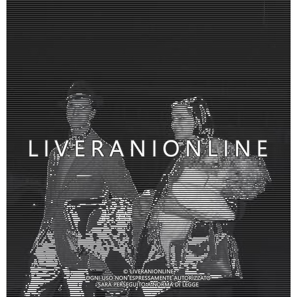 1953 ROMA AEROPORTO DI CIAMPINO ARRIVO ARRIVO LUCIA BOSE\' E LUIS MIGUEL DOMINGUIN AG ALDO LIVERANI SAS