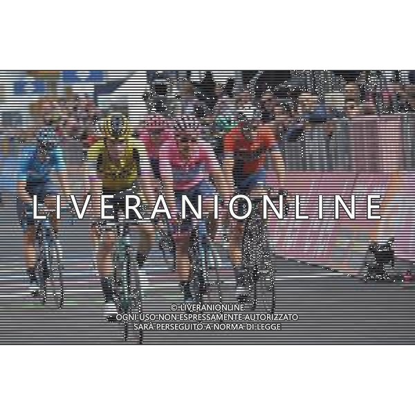31-05-2019 Giro D\'italia; Tappa 19 Treviso - San Martino Di Castrozza; 2019, Jumbo - Visma; 2019, Movistar; 2019, Bahrain - Merida; Roglic, Primoz; Carapaz Antonio, Richard Antonio; Nibali, Vincenzo; San Martino Di Castrozza; ©SIROTTI / AGENZIA ALDO LIVERANI SAS