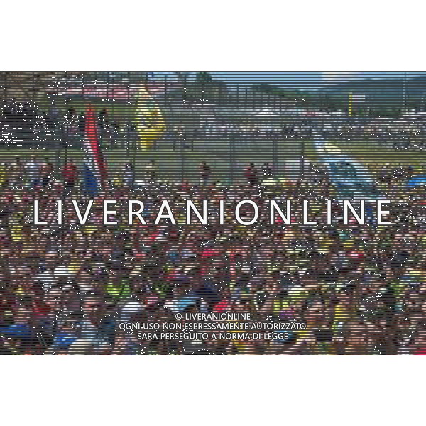 Tifosi sotto il podio MotoGP - Podio MotoGP del Mugello Gran Premio d\'Italia 02.06.2019 ©Alessio Marini / AGENZIA ALDO LIVERANI SAS