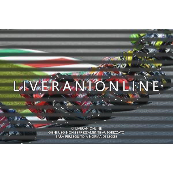 Danilo Petrucci nel gruppo di testa davanti a marc marquez - Race MotoGp del Mugello Gran Premio d\'Italia 02.06.2019 ©Alessio Marini / AGENZIA ALDO LIVERANI SAS