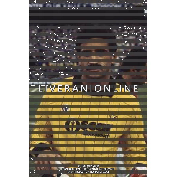 RETROSPETTIVA GIULIANO TERRANEO CALCIATORE E DIRIGENTE SPORTIVO NELLA FOTO GIULIANO TERRANEO CON LA MAGLIA DEL MILAN NEL 1985-86 AG ALDO LIVERANI SAS