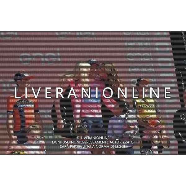 02-06-2019 Giro D\'italia; Tappa 21 Verona - Verona; 2019, Bahrain - Merida; 2019, Movistar; 2019, Jumbo - Visma; Nibali, Vincenzo; Carapaz Antonio, Richard Antonio; Roglic, Primoz; Figlia, Vincenzo Nibali; Figli, Carapaz Antonio; Verona Arena; ©SIROTTI / AGENZIA ALDO LIVERANI SAS