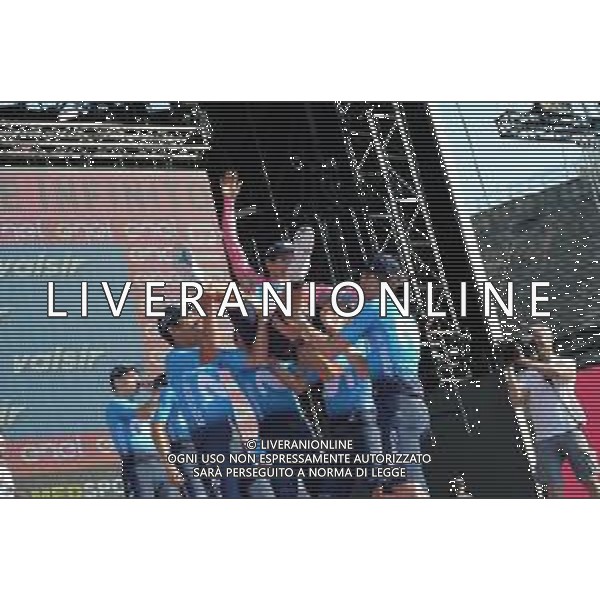 02-06-2019 Giro D\'italia; Tappa 21 Verona - Verona; 2019, Movistar; Carapaz Antonio, Richard Antonio; Verona Arena; ©SIROTTI / AGENZIA ALDO LIVERANI SAS