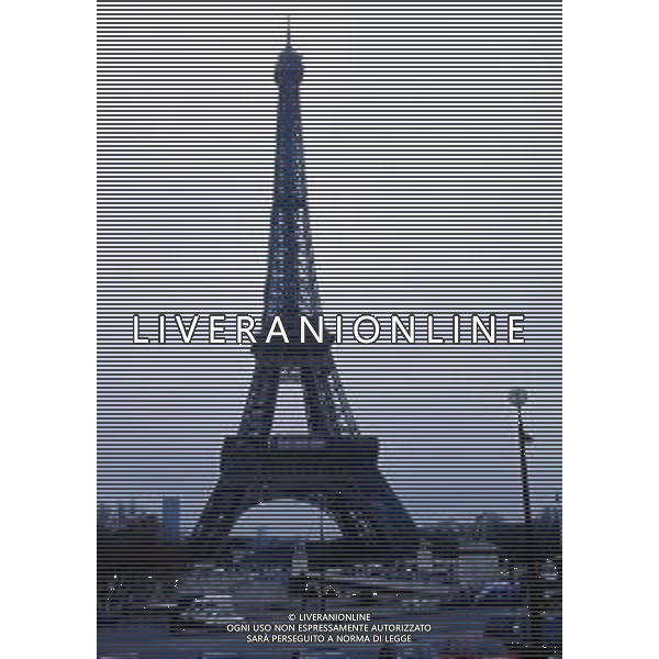 La torre Eiffel è il monumento più famoso di Parigi, conosciuto in tutto il mondo come simbolo della città stessa e della Francia anno di costruzione 1887 ag aldo liverani sas