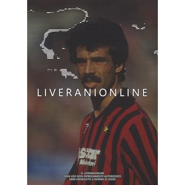 RETROSPETTIVA PIETRO PAOLO VIRDIS CALCIATORE NELLA FOTO PIETRO PAOLO VIRDIS CON LA MAGLIA DEL MILAN CALCIO AG ALDO LIVERANI SAS