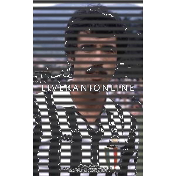 RETROSPETTIVA PIETRO PAOLO VIRDIS CALCIATORE NELLA FOTO PIETRO PAOLO VIRDIS AG ALDO LIVERANI SAS