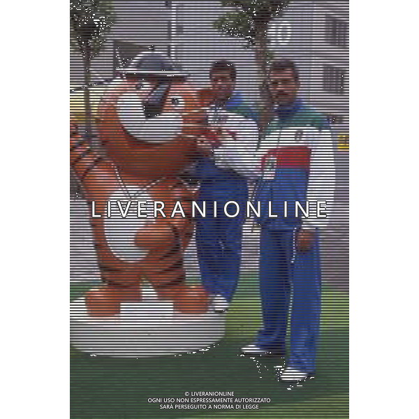 RETROSPETTIVA PIETRO PAOLO VIRDIS CALCIATORE NELLA FOTO PIETRO PAOLO VIRDIS E ALBERICO EVANI ALLE OLIMPIADI DI SEUL AG ALDO LIVERANI SAS