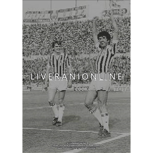 RETROSPETTIVA PIETRO PAOLO VIRDIS CALCIATORE NELLA FOTO PIETRO PAOLO VIRDIS CON LA MAGLIA DELLA JUVENTUS CALCIO AG ALDO LIVERANI SAS