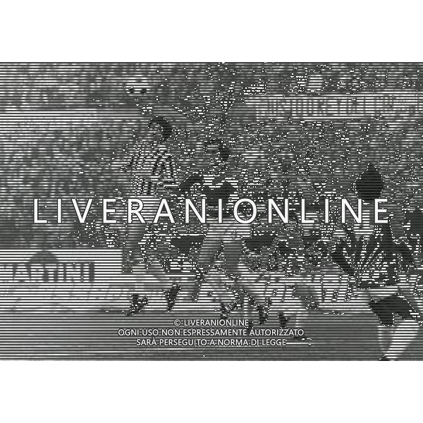 RETROSPETTIVA PIETRO PAOLO VIRDIS CALCIATORE NELLA FOTO PIETRO PAOLO VIRDIS CON LA MAGLIA DELLA JUVENTUS CALCIO AG ALDO LIVERANI SAS