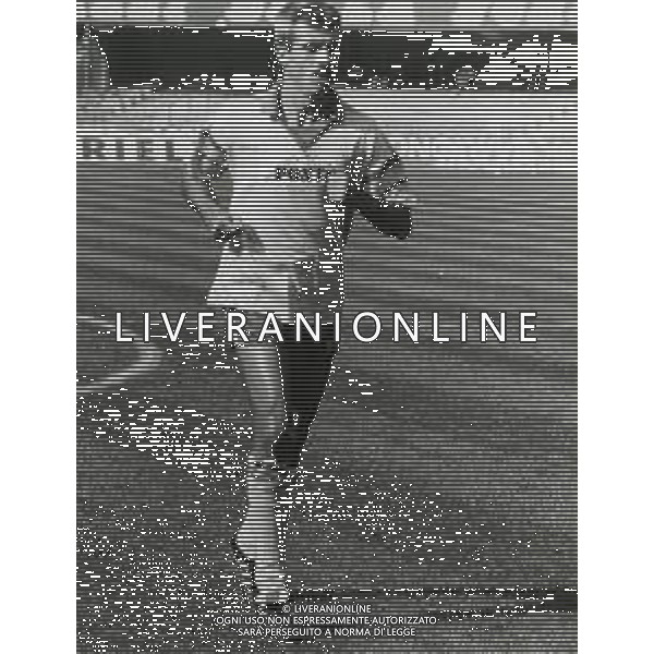 RETROSPETTIVA PIETRO PAOLO VIRDIS CALCIATORE NELLA FOTO PIETRO PAOLO VIRDIS CON LA MAGLIA DEL LECCE CALCIO AG ALDO LIVERANI SAS