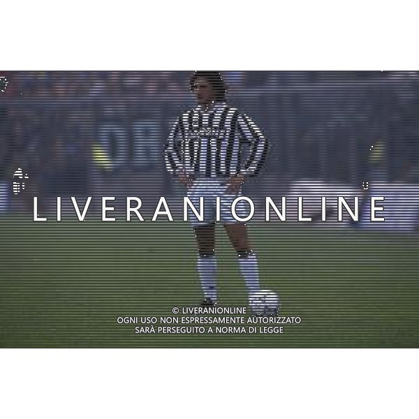 retrospettiva andrea fortunato calciatore 1993-1994 nella foto andrea fortunato con la maglia della juventus calcio ag aldo liverani sas