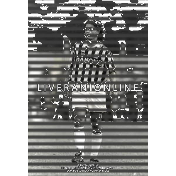 retrospettiva andrea fortunato calciatore nella foto andrea fortunato con la maglia della juventus calcio ag aldo liverani sas