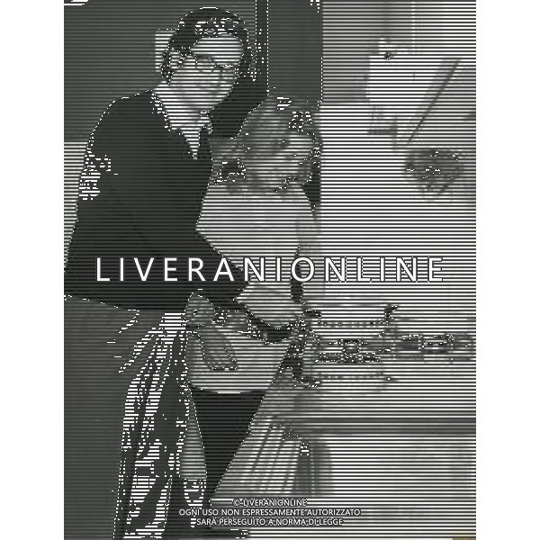 Andrea Lodovico De Adamich è un ex pilota automobilistico, giornalista e conduttore televisivo italiano NELLA FOTO ANDREA LODOVICO DE ADAMICH CON LA MOGLIE DONATELLA AG ALDO LIVERANI SAS