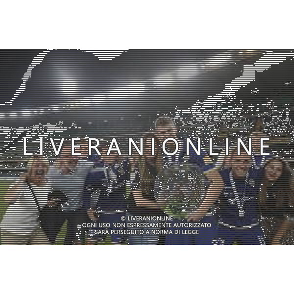 VERONA 02/06/2019 - Play off di serie BKT Hellas Verona - Cittadella. Partita di Ritorno nella foto: esultanza finale hellas verona per la promozione in serie A ©Claudio Zamagni/Agenzia Aldo Liverani