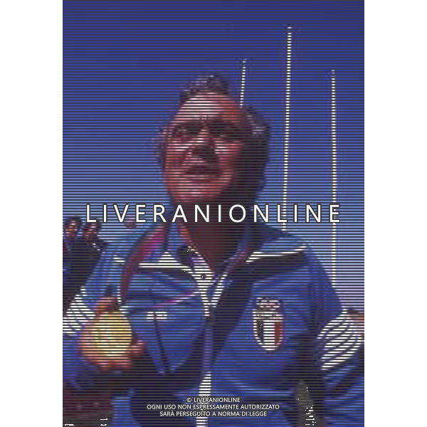 RETROSPETTIVA LUCIANO GIOVANNETTI TIRO A VOLO NELLA FOTO LUCIANO GIOVANNETTI VINCE L\'ORO ALLE OLIMPIADI DI LOS ANGELES 1984 AG ALDO LIVERANI SAS