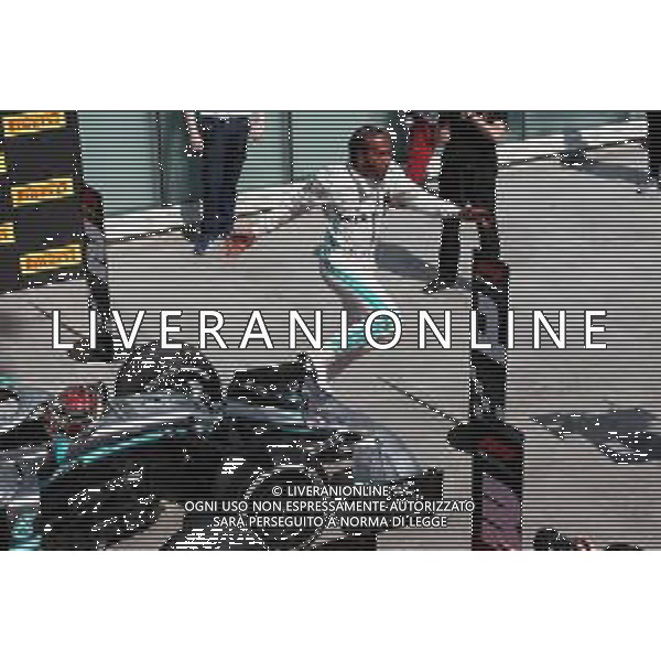 Race winner Lewis Hamilton (GBR) Mercedes AMG F1 W10 celebrates in parc ferme. 09.06.2019. Formula 1 World Championship, Rd 7, Canadian Grand Prix, Montreal, Canada, Race Day. /AGENZIA ALDO LIVERANI SAS - ITALY ONLY EDITORIAL USE ONLY