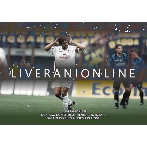 RETROSPETTIVA GABRIEL BATISTUTA CALCIATORE NELLA FOTO GABRIEL BATISTUTA NELLA PARTITA INTER FIORENTINA DEL 21-09-1997 AG ALDO LIVERANI SAS