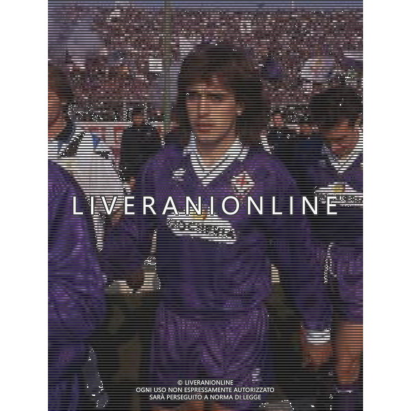RETROSPETTIVA GABRIEL BATISTUTA CALCIATORE NELLA FOTO GABRIEL BATISTUTA CON LA MAGLIA DELLA FIORENTINA AG ALDO LIVERANI SAS