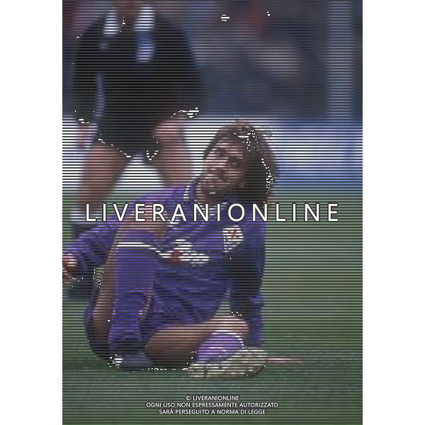 RETROSPETTIVA GABRIEL BATISTUTA CALCIATORE NELLA FOTO GABRIEL BATISTUTA CON LA MAGLIA DELLA FIORENTINA AG ALDO LIVERANI SAS