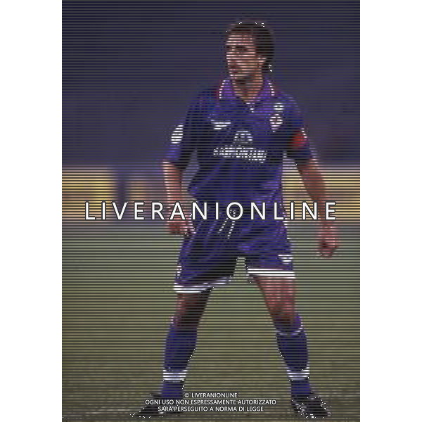 RETROSPETTIVA GABRIEL BATISTUTA CALCIATORE NELLA FOTO GABRIEL BATISTUTA CON LA MAGLIA DELLA FIORENTINA AG ALDO LIVERANI SAS