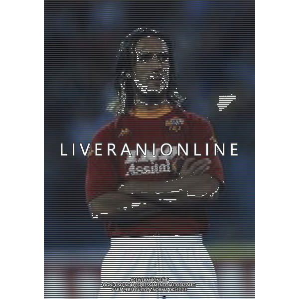 RETROSPETTIVA GABRIEL BATISTUTA CALCIATORE NELLA FOTO GABRIEL BATISTUTA CON LA MAGLIA DELLA ROMA CALCIO ANNO 20001-2001 AG ALDO LIVERANI SAS