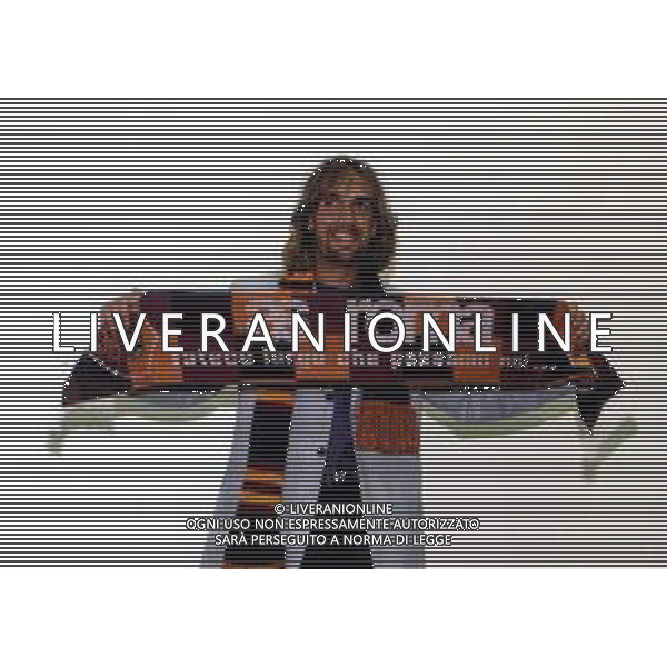 RETROSPETTIVA GABRIEL BATISTUTA CALCIATORE NELLA FOTO GABRIEL BATISTUTA CON LA MAGLIA DELLA ROMA CALCIO ANNO 20001-2001 AG ALDO LIVERANI SAS