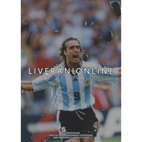 RETROSPETTIVA GABRIEL BATISTUTA CALCIATORE NELLA FOTO GABRIEL BATISTUTA CON LA MAGLIA DELLA NAZIONALE ARGENTINA AG ALDO LIVERANI SAS