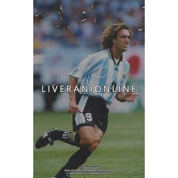 RETROSPETTIVA GABRIEL BATISTUTA CALCIATORE NELLA FOTO GABRIEL BATISTUTA CON LA MAGLIA DELLA NAZIONALE ARGENTINA AG ALDO LIVERANI SAS