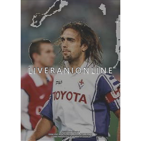 RETROSPETTIVA GABRIEL BATISTUTA CALCIATORE NELLA FOTO GABRIEL BATISTUTA CON LA MAGLIA DELLA FIORENTINA AG ALDO LIVERANI SAS