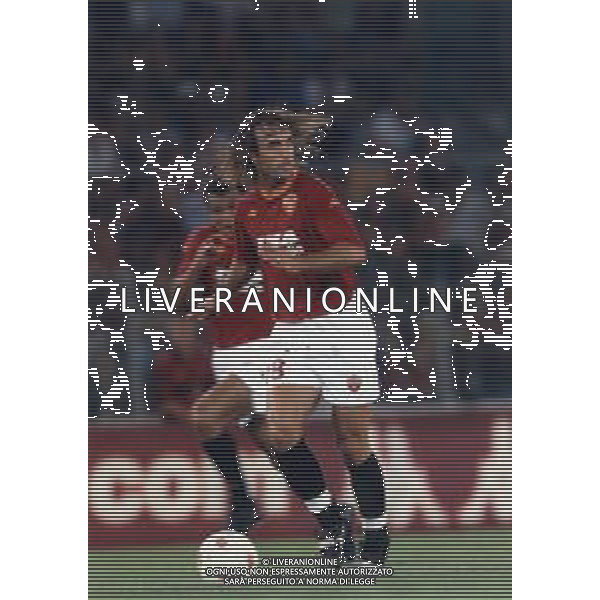 RETROSPETTIVA GABRIEL BATISTUTA CALCIATORE NELLA FOTO GABRIEL BATISTUTA CON LA MAGLIA DELLA ROMA CALCIO ANNO 20001-2001 AG ALDO LIVERANI SAS