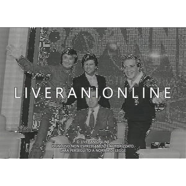 RETROSPETTIVA PAOLO FRAJESE GIORNALISTA E CONDUTTORE TELEVISIVO NELLA FOTO PAOLO FRAJESE CON BOBBY SOLO,LITTLE TONI E MINO REITANO AG ALDO LIVERANI SAS