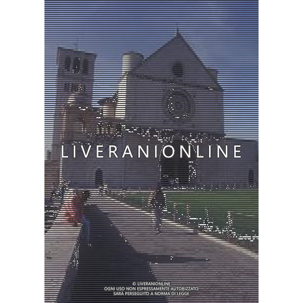 Assisi è una località di collina dell\'Umbria, in Italia centrale. È il luogo di nascita di San Francesco (1181-1226), uno dei santi patroni d\'Italia. La basilica di San Francesco è un\'imponente chiesa su 2 livelli consacrata nel 1253. Gli affreschi duecenteschi che ritraggono la vita di San Francesco sono stati attribuiti, tra gli altri, anche a Giotto e Cimabue. La cripta ospita il sarcofago in pietra del santo. AG ALDO LIVERANI SAS