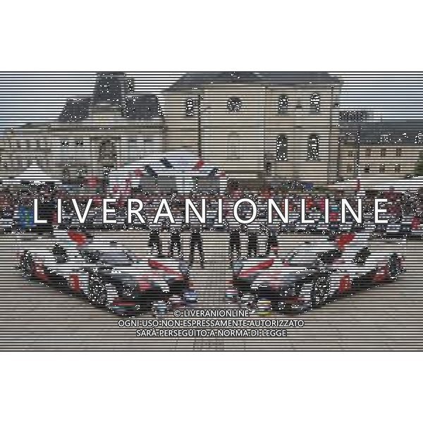 (L to R): Fernando Alonso (ESP); Kazuki Nakajima (JPN); Sebastien Buemi (SUI) #08 Toyota Gazoo Racing Toyota TS050 Hybrid, and Mike Conway (GBR); Kamui Kobayashi (JPN); Jose Maria Lopez (ARG) #07 Toyota Gazoo Racing Toyota TS050 Hybrid. 09-11.06.2019. FIA World Endurance Championship, Le Mans 24 Hours, Preview, Le Mans, France. AG ALDO LIVERANI SAS-ONLY ITALY
