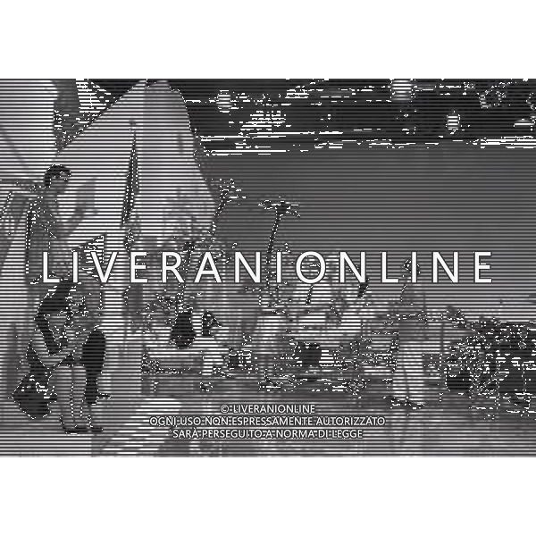 Porto Matto è stato un programma del mezzogiorno di Rai Uno, in onda durante l\'estate degli anni 1987 e 1988. CONDOTTO DA ADOLFO LIPPI E PATRIA PILCHARD AG ALDO LIVERANI SAS