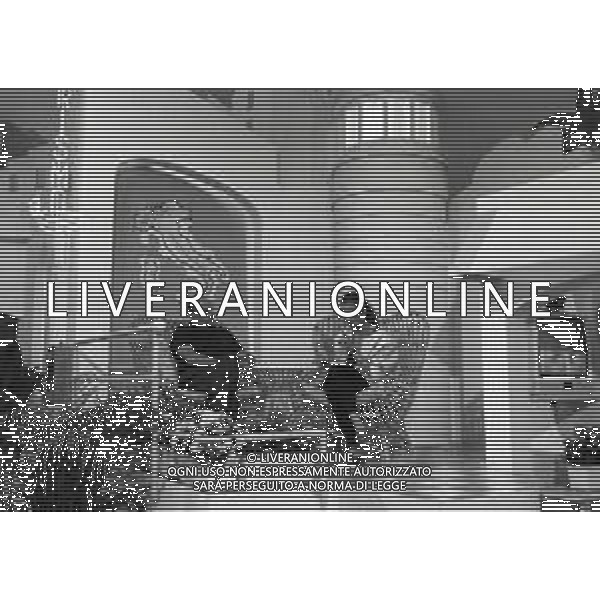 Porto Matto è stato un programma del mezzogiorno di Rai Uno, in onda durante l\'estate degli anni 1987 e 1988. CONDOTTO DA ADOLFO LIPPI E PATRIA PILCHARD AG ALDO LIVERANI SAS
