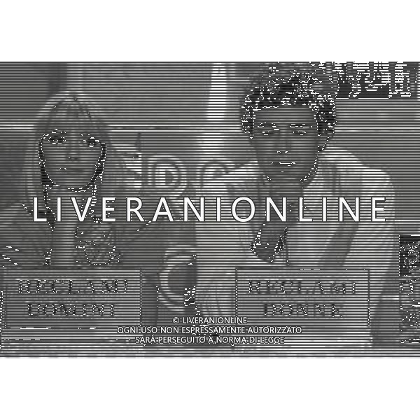 1986 MILANO TRASMISSIONE TELEVISIVA GRAND HOTEL NELLA FOTO MASSIMO CIAVARRO CON CRISTINA MOFFA AG ALDO LIVERANI SAS