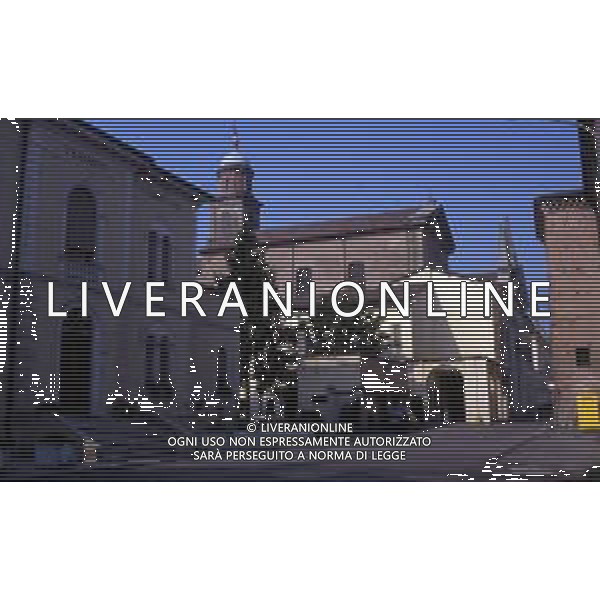 Gualtieri è un comune italiano di 6 477 abitanti della provincia di Reggio Emilia in Emilia-Romagna, nella bassa reggiana dove ha vissuto Antonio Ligabue (Zurigo, 18 dicembre 1899 – Gualtieri, 27 maggio 1965) è stato un pittore italiano la cui arte è generalmente classificata come espressionista ag aldo liverani sas