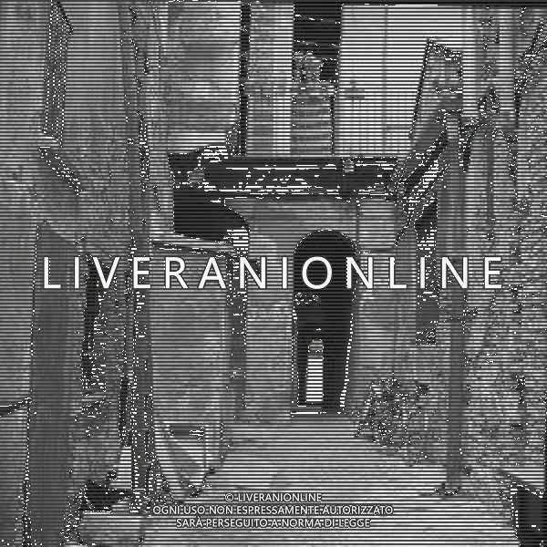 MILANO 1968 QUARTIERE DI PORTA ROMANA VECCHIE CASE DI CORTILE AG ALDO LIVERANI SAS