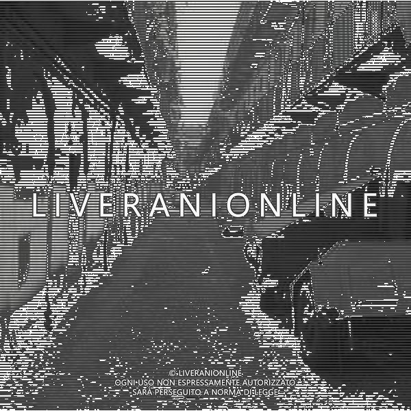 MILANO 1968 QUARTIERE DI PORTA ROMANA VECCHIE CASE DI CORTILE AG ALDO LIVERANI SAS