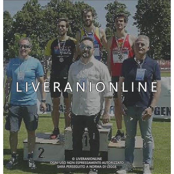 IMOLA 16 06 2019 CAMPIONATO ITALIANO DI ATLETICA LEGGERA FINALE DI SOCIETA\' "ARGENTO NELLA FOTO FRANCESCO CONTI IMOLA VINCITORE 800 METRI CON PRESIDENTE SACMI AVIS IMOLA MASSIMO CAVINI E ASSESSORE CLAUDIO FRATI FOTO GIANNI SANNA-AG ALDO LIVERANI SAS