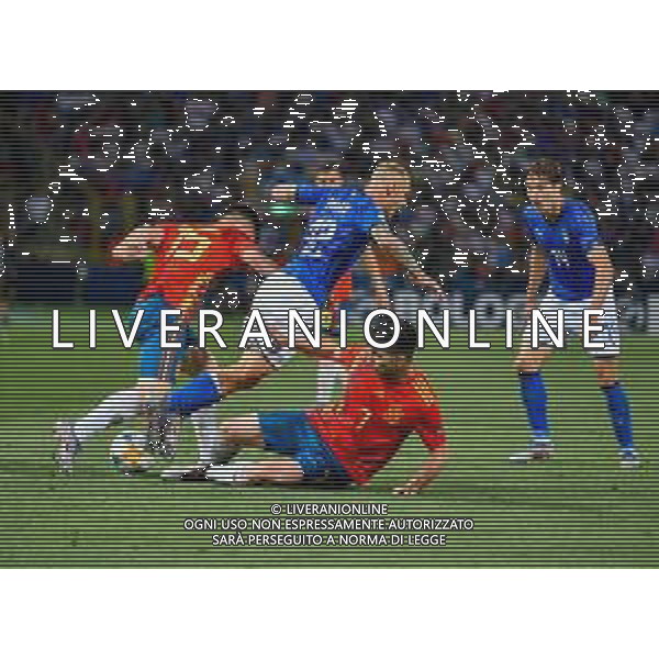 ©Alessio Marini - ITALIA - SPAGNA UEFA - Campionato Europeo Under 21 Italia 2019 Gruppo A - Bologna 16.06.2019 Nella foto Federico Dimarco contrastato dagli avversari ©Alessio Marini / AGENZIA ALDO LIVERANI SAS