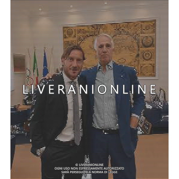 CONFERENZA STAMPA DI FRANCESCO TOTTI PER LE DIMISSIONI DA DIRIGENTE DELLA ROMA CALCIO, NELLA SEDE DEL CONI A ROMA 17.06.2019 NELLA FOTO CON GIOVANNI MALAGO\' © MEZZELANI GMT / AGENZIA ALDO LIVERANI SAS