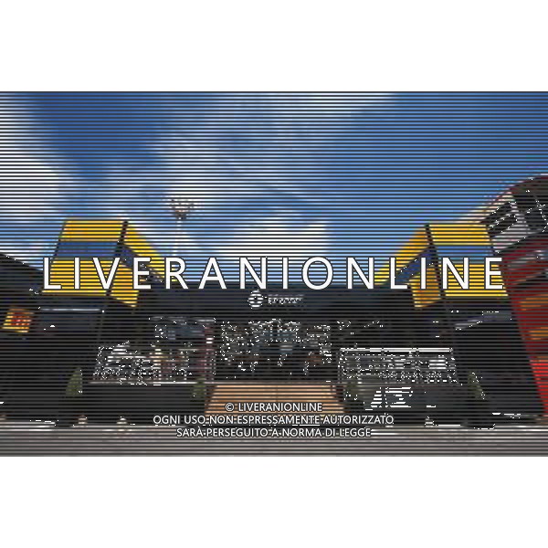 The new Renault F1 Team motorhome. 20.06.2019. Formula 1 World Championship, Rd 8, French Grand Prix, Paul Ricard, France, Preparation Day. / AGENZIA ALDO LIVERANI SAS - ITALY ONLY EDITORIAL USE ONLY
