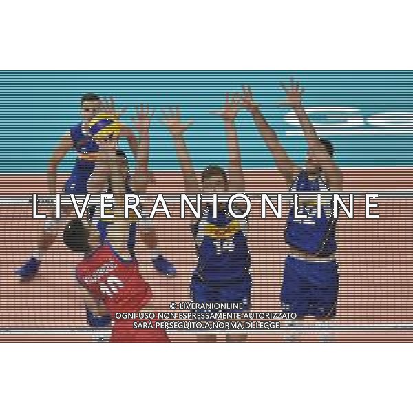 Milano 21-06-2019 Palalido Volleyball Nations League - girone 14 day 1 Italia vs Serbia nella foto Kujundzic contro il muro di Pinali Piano e Cavuto foto Roberto Garavaglia - ag. Aldo Liverani sas