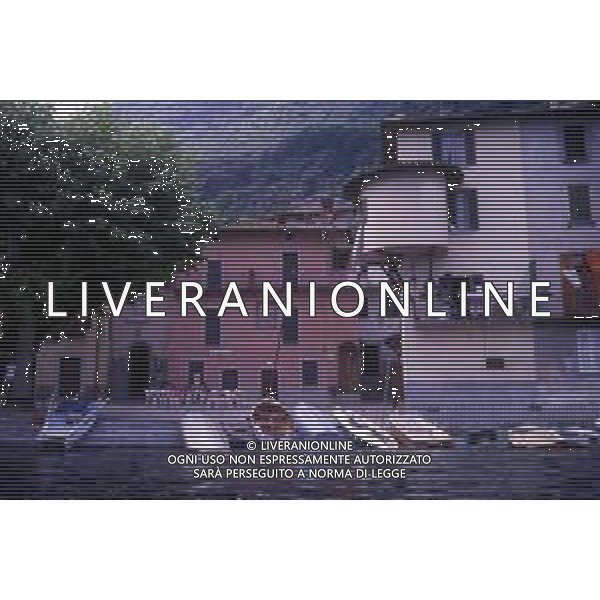 Villa d\'Este, in origine Villa del Garovo, è una residenza patrizia rinascimentale situata sulle rive del Lago di Como nel comune di Cernobbio. Sia la villa che il parco di 25 acri che la circonda sono stati modificati sostanzialmente rispetto alla costruzione originariamente destinata come residenza estiva per il cardinale Tolomeo Gallio AG ALDO LIVERANI SAS