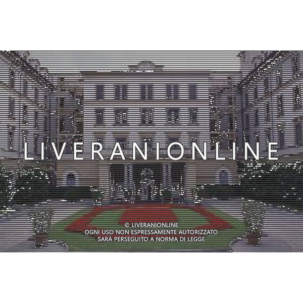 Villa d\'Este, in origine Villa del Garovo, è una residenza patrizia rinascimentale situata sulle rive del Lago di Como nel comune di Cernobbio. Sia la villa che il parco di 25 acri che la circonda sono stati modificati sostanzialmente rispetto alla costruzione originariamente destinata come residenza estiva per il cardinale Tolomeo Gallio AG ALDO LIVERANI SAS