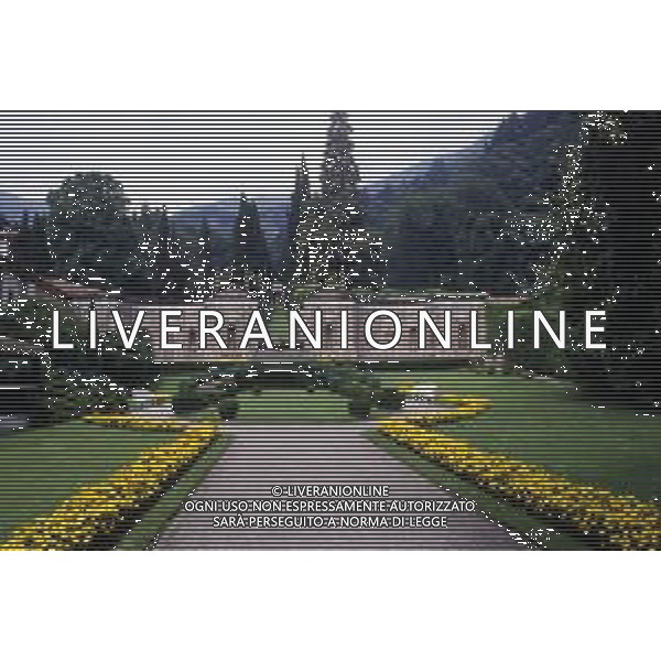 Villa d\'Este, in origine Villa del Garovo, è una residenza patrizia rinascimentale situata sulle rive del Lago di Como nel comune di Cernobbio. Sia la villa che il parco di 25 acri che la circonda sono stati modificati sostanzialmente rispetto alla costruzione originariamente destinata come residenza estiva per il cardinale Tolomeo Gallio AG ALDO LIVERANI SAS