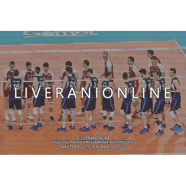 Milano 23-06-2019 Palalido Volleyball Nations League - girone 14 day 3 Italia vs Polonia nella foto saluto tra le squadre foto Roberto Garavaglia - ag. Aldo Liverani sas