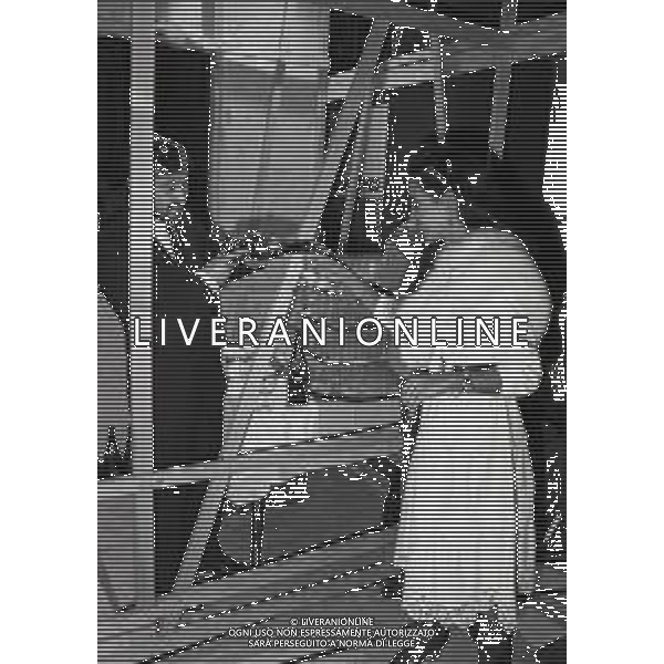 1981 MILANO-PRESENTAZIONE DEL NUOVO CANALE TELEVISIVO RETEQUATTRO NELLA FOTO BARBARA D\'URSO AG ALDO LIVERANI SAS